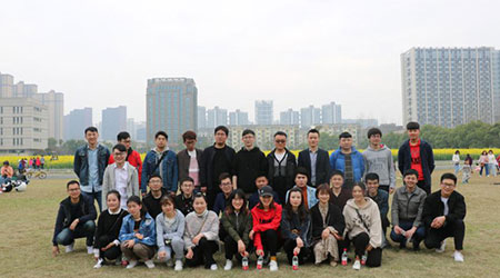 情動工商，愛滿花田